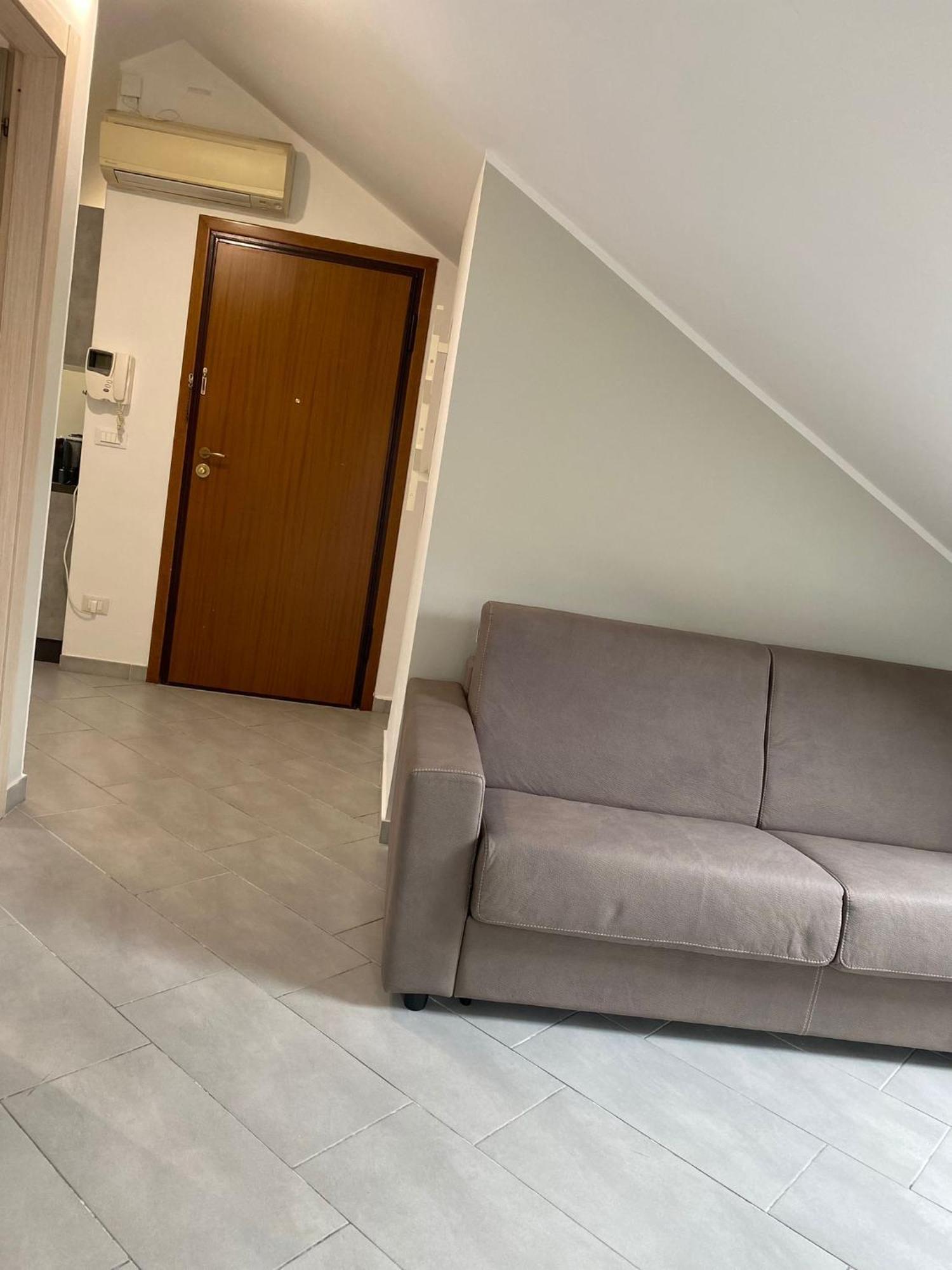 Splendid And Modern Mansarda Issiglio - Borgo San Paolo - Parco Ruffini Turin