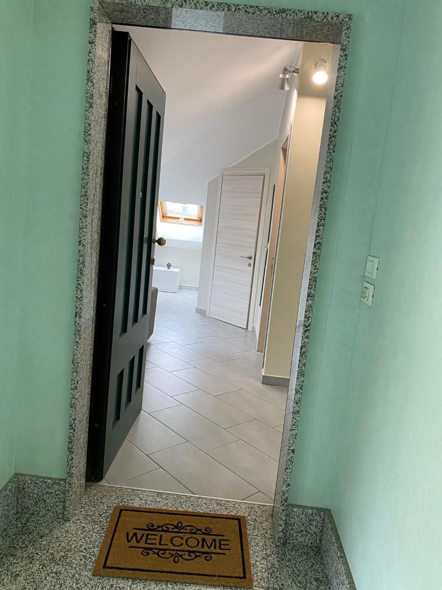 Splendid And Modern Mansarda Issiglio - Borgo San Paolo - Parco Ruffini Turin