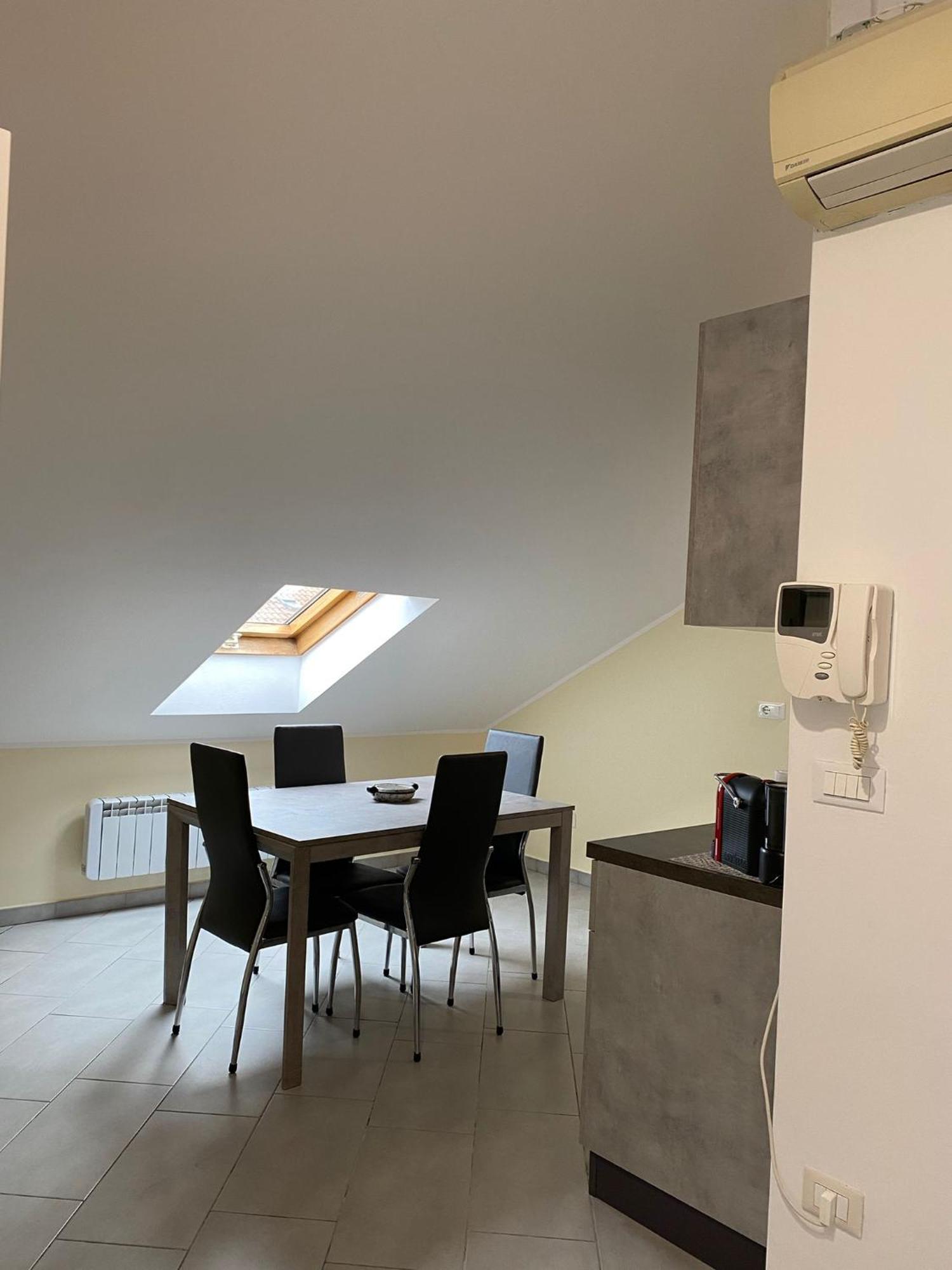 Splendid And Modern Mansarda Issiglio - Borgo San Paolo - Parco Ruffini Apartment *