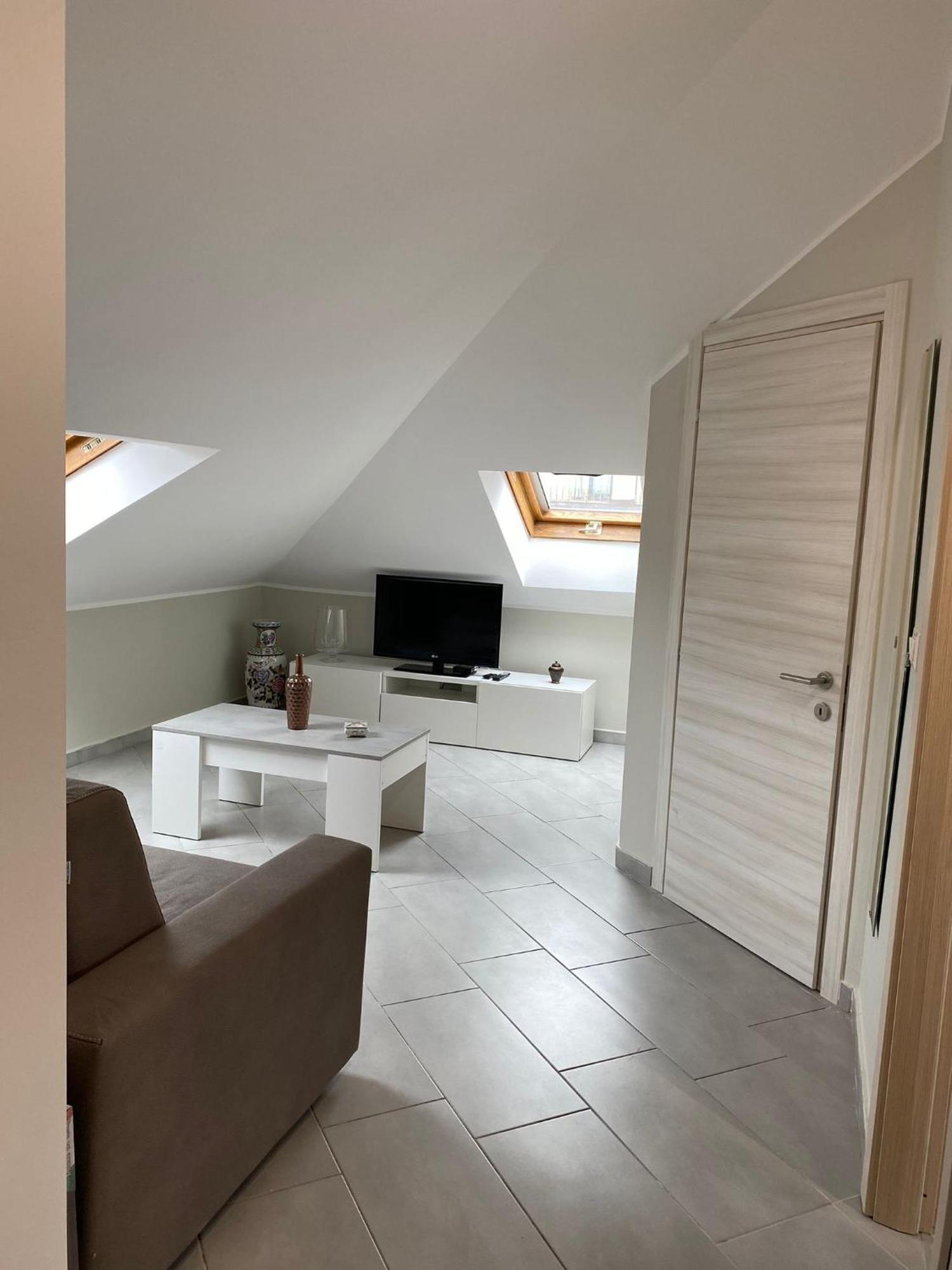 Apartment Splendid And Modern Mansarda Issiglio - Borgo San Paolo - Parco Ruffini Turin